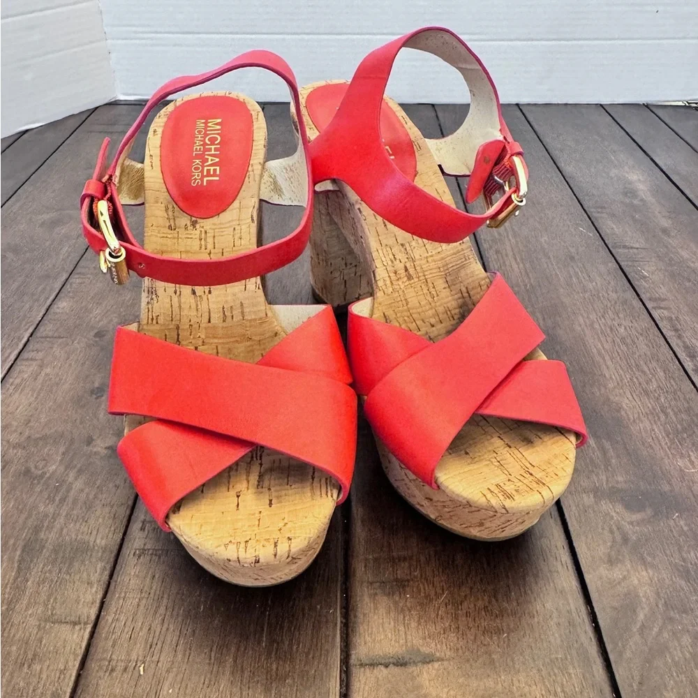 MICHAEL Michael Kors Natalia Platform Mandarin Sandal Open Toe Size 7.5 M Cork